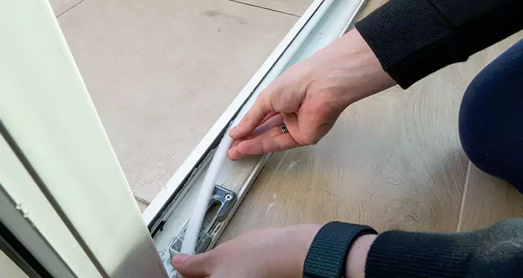 Garage Door Off Track Repair in Campbell, CA